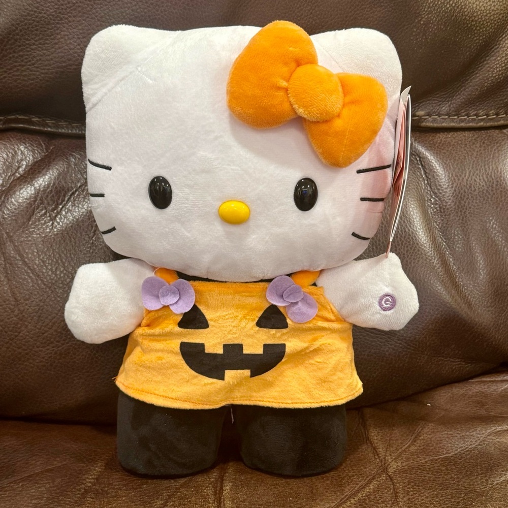 Hello Kitty in Pumpkin Dress Musical Dancing Halloween Side Stepper